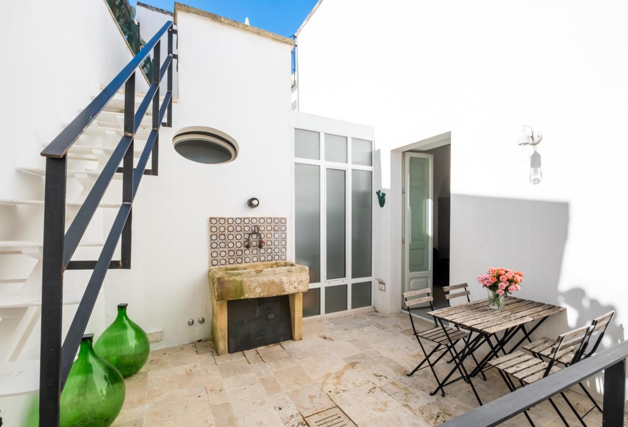 Dimora Del Vescovo Art Boutique Hotel Minervino di Lecce Luaran gambar